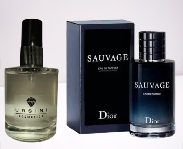 Sua família olfativa é Aromática Dinamizante. As notas de topo são cítricas, Bergamota tem um frescor suculento que parece varrer tudo em seu caminho. Banhada pelo sol da Calábria, é frutada e desenvolve facetas originais, ácidas, com um toque de pimenta. Nas notas de coração, Ambroxan, um ingrediente de origem natural, derivado do âmbar cinza, desdobra suas notas marinhas e amadeiradas, tão revigorantes quanto um banho no oceano. Com a atração sutil da madeira branqueada pelo sol, ele deixa um rastro distinto que nunca desaparece. No fundo, Pachouli e notas Ambarinas.