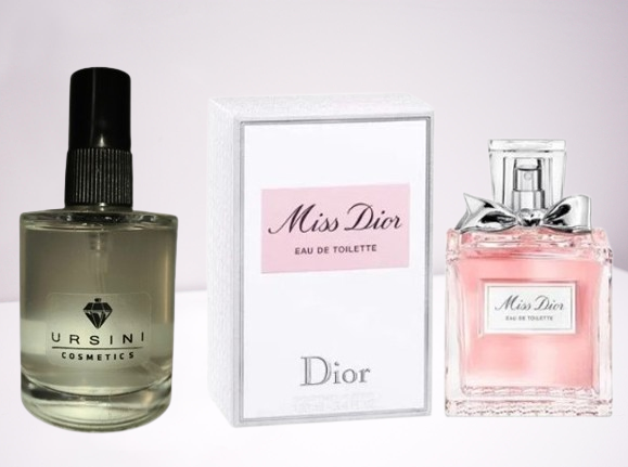 Notas de Topo: Pimenta Rosa, Laranja Sanguínea, Laranja Doce, Tangerina, Bergamota da Calábria e Limão. Notas de Coração: Rosa de Grasse, Rosa Damascena e Folha de Jasmim. Notas de Fundo: Patchouli ou Oriza e Jacarandá.